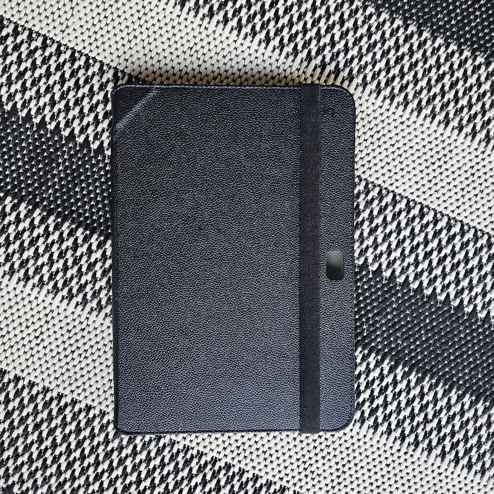 Belkin slim style carry case